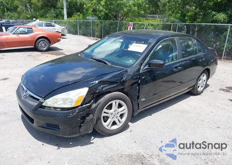 2007 Honda Accord 2.4 Ex z USA, uszkodzony, nr VIN 1HGCM56847A060963